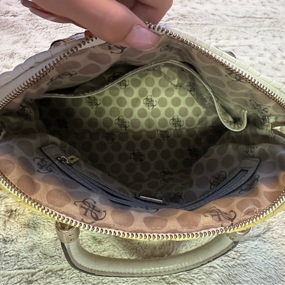 Yellow Guess Clutch - Picture 13 of 13